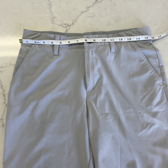 Men’s Adidas Nylon Gray Long Shorts Size 30 - Picture 3 of 5